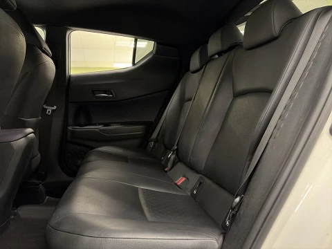 Toyota C-HR 1.8 125H Dynamic Plus 90 kW (122 CV)