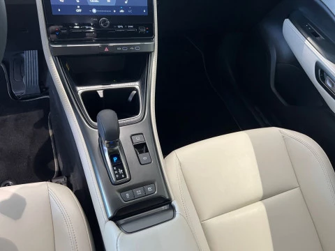 Lexus LBX 1.5 136cv HEV Elegant+