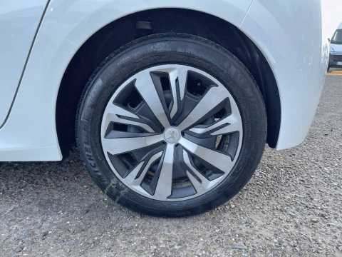 Peugeot 208 PureTech 55kW (75CV) Active