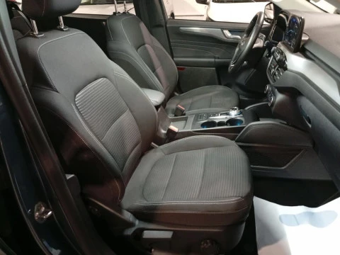 Ford Kuga Titanium 2.5 Duratec FHEV 140kW Auto