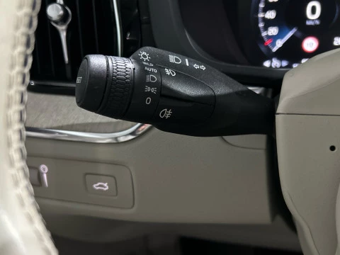 Volvo XC60 2.0 D5 INSCRIPTION AUTO 4WD 235 5P