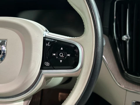 Volvo XC60 2.0 D5 INSCRIPTION AUTO 4WD 235 5P