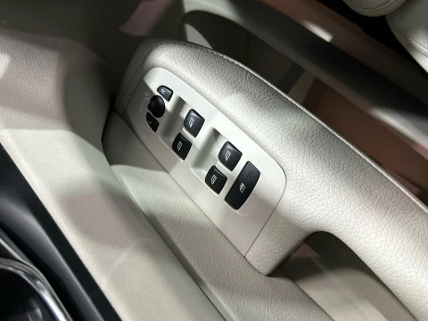 Volvo XC60 2.0 D5 INSCRIPTION AUTO 4WD 235 5P