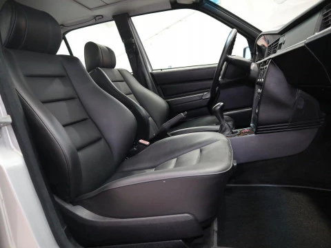 Mercedes-Benz 190 E 2.5-16