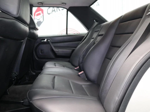 Mercedes-Benz 190 E 2.5-16