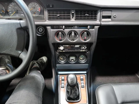 Mercedes-Benz 190 E 2.5-16