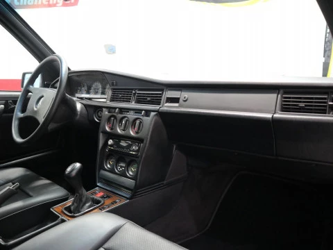 Mercedes-Benz 190 E 2.5-16