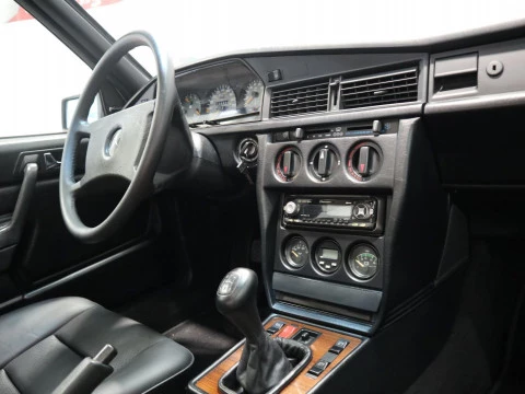 Mercedes-Benz 190 E 2.5-16