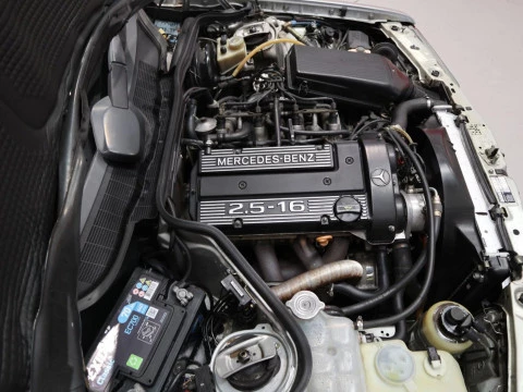 Mercedes-Benz 190 E 2.5-16