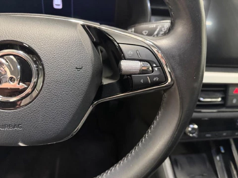 Skoda Kamiq 1.0 TSI 81KW AMBITION 110 5P