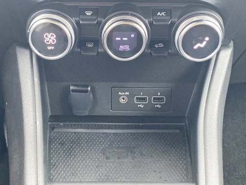 Renault Captur techno TCe 67kW (90CV)