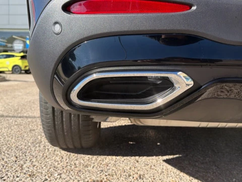 Mercedes-Benz GLC  300 de 4MATIC con tecnología híbrida