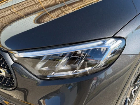 Mercedes-Benz GLC  300 de 4MATIC con tecnología híbrida