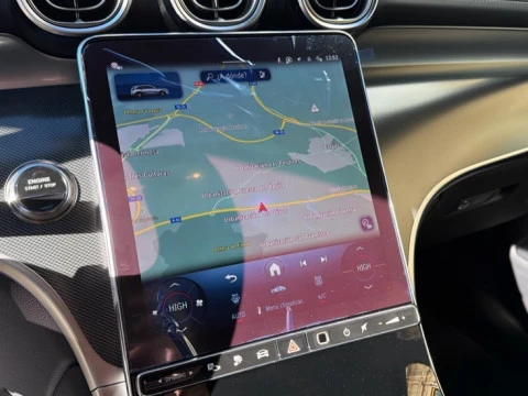 Mercedes-Benz GLC  300 de 4MATIC con tecnología híbrida