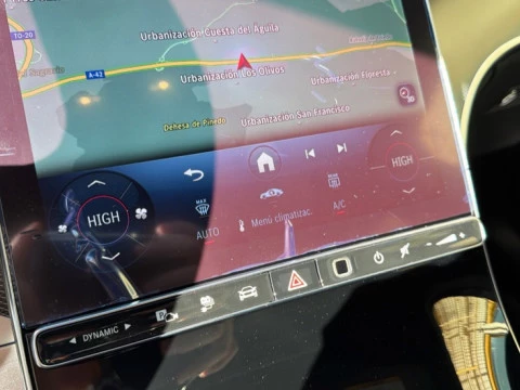 Mercedes-Benz GLC  300 de 4MATIC con tecnología híbrida