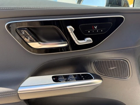 Mercedes-Benz GLC  300 de 4MATIC con tecnología híbrida