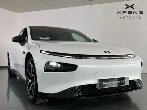 XPENG P7 Performance AWD XPENG P7 Performance AWD