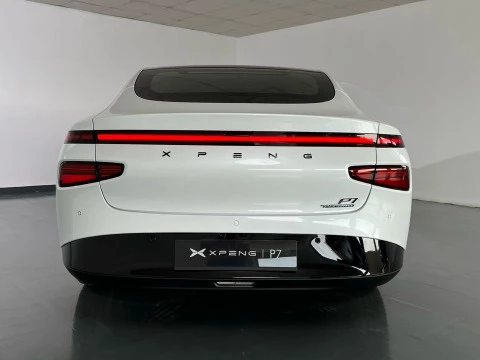 XPENG P7 Performance AWD