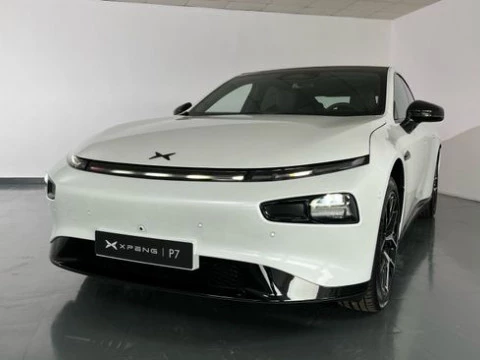 XPENG P7 Performance AWD XPENG P7 Performance AWD