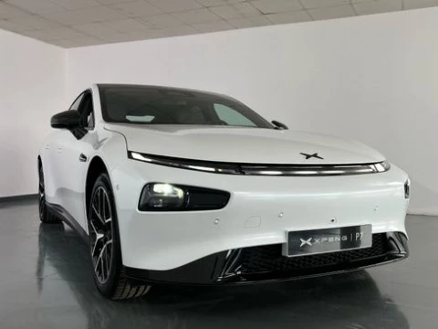 XPENG P7 Performance AWD XPENG P7 Performance AWD