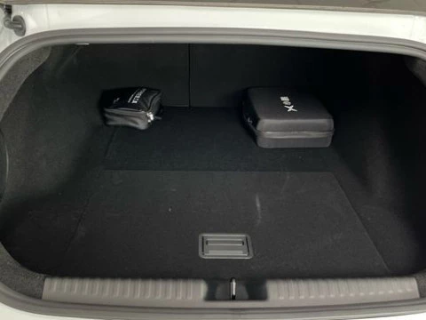 XPENG P7 Performance AWD XPENG P7 Performance AWD
