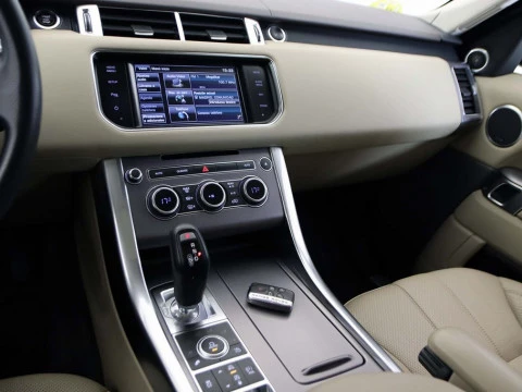 Land Rover RANGE ROVER SPORT 4.4 SDV8 HSE AUTO 4X4