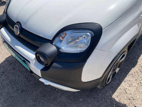 Fiat Panda Cross 1.0 Hybrid 51kw (70CV)
