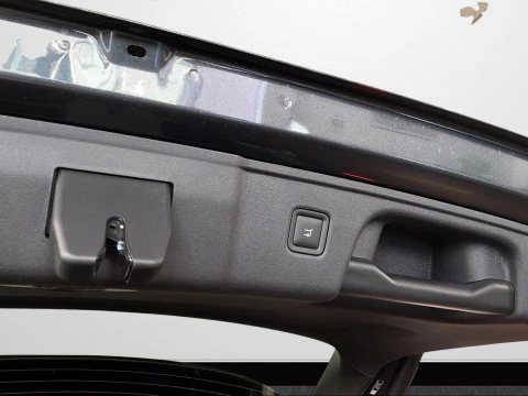 Leapmotor C10 C10 REEV 28.4 kWh Design Auto