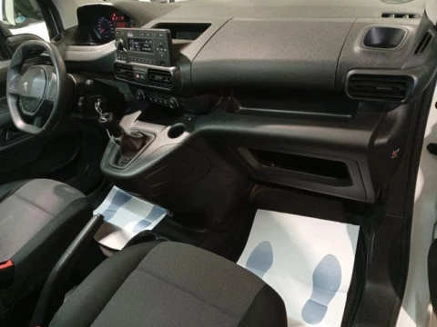 Peugeot Partner Pro Standard 600kg BlueHDi 73kW