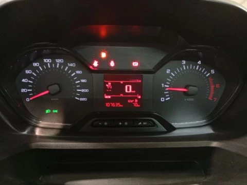 Peugeot Partner Pro Standard 600kg BlueHDi 73kW