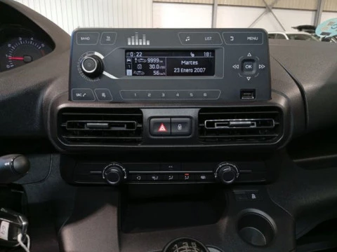 Peugeot Partner Pro Standard 600kg BlueHDi 73kW