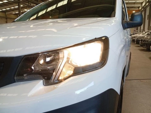 Peugeot Partner Pro Standard 600kg BlueHDi 73kW