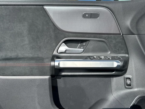 Mercedes-Benz EQB  250+