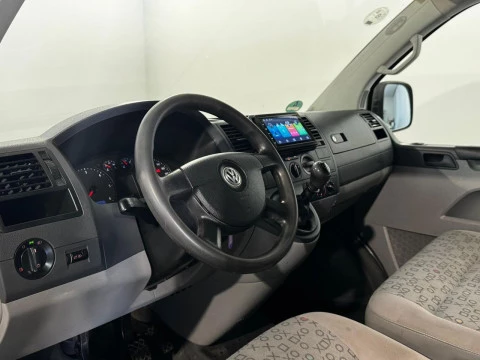 Volkswagen Caravelle 2.4 130 CV