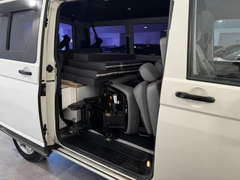 Volkswagen Caravelle 2.4 130 CV