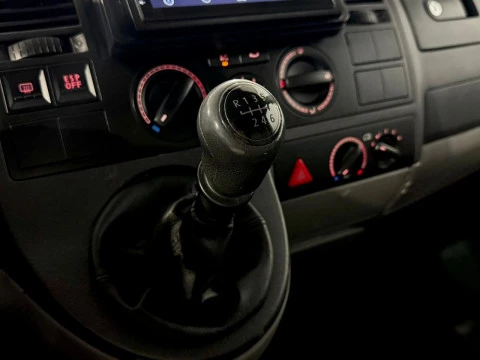 Volkswagen Caravelle 2.4 130 CV