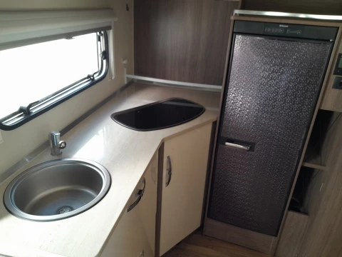 BURSTNER GMBH 250 DIESEL 4P