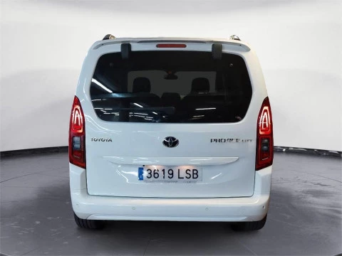 Toyota Proace City Verso L1 2PL Family Active 1.2L 130CV Automático 8v