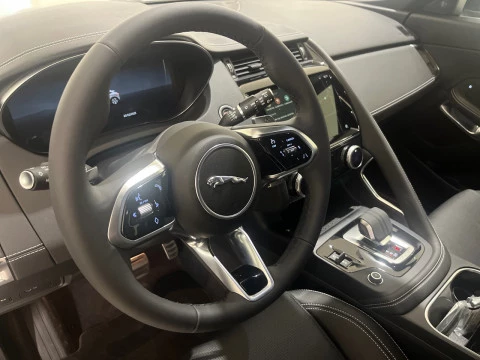 Jaguar E-Pace 2.0D I4 163 PS AWD Auto MHEV R-Dynamic S