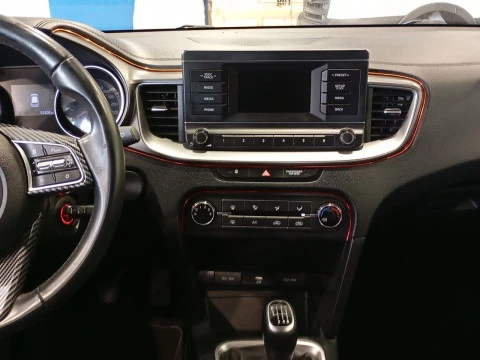 Kia Ceed 1.0 T-GDi 74kW (100CV) Concept