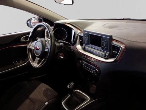 Kia Ceed 1.0 T-GDi 74kW (100CV) Concept