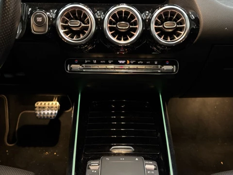 Mercedes-Benz EQA  250