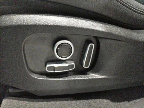 Jaguar F-Pace 2.0D I4 204PS AWD Auto MHEV Standard S