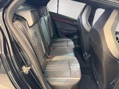 Volkswagen Golf R-Line 2.0 TDI 110 kW (150 CV) DSG