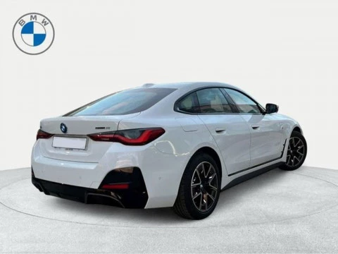 BMW i4 eDrive35