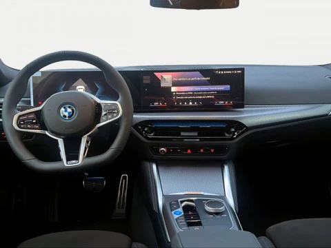 BMW i4 eDrive35
