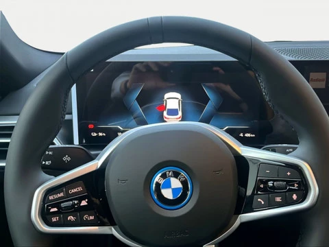 BMW i4 eDrive35