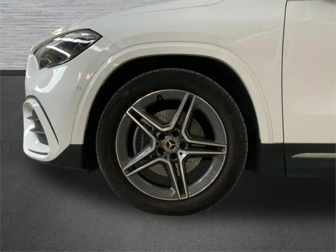 Mercedes-Benz GLA 200 D
