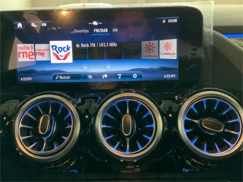 Mercedes-Benz GLA 200 D