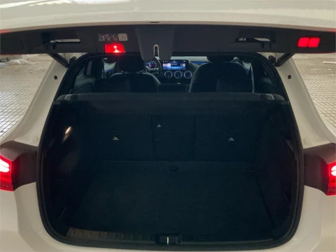 Mercedes-Benz GLA 200 D